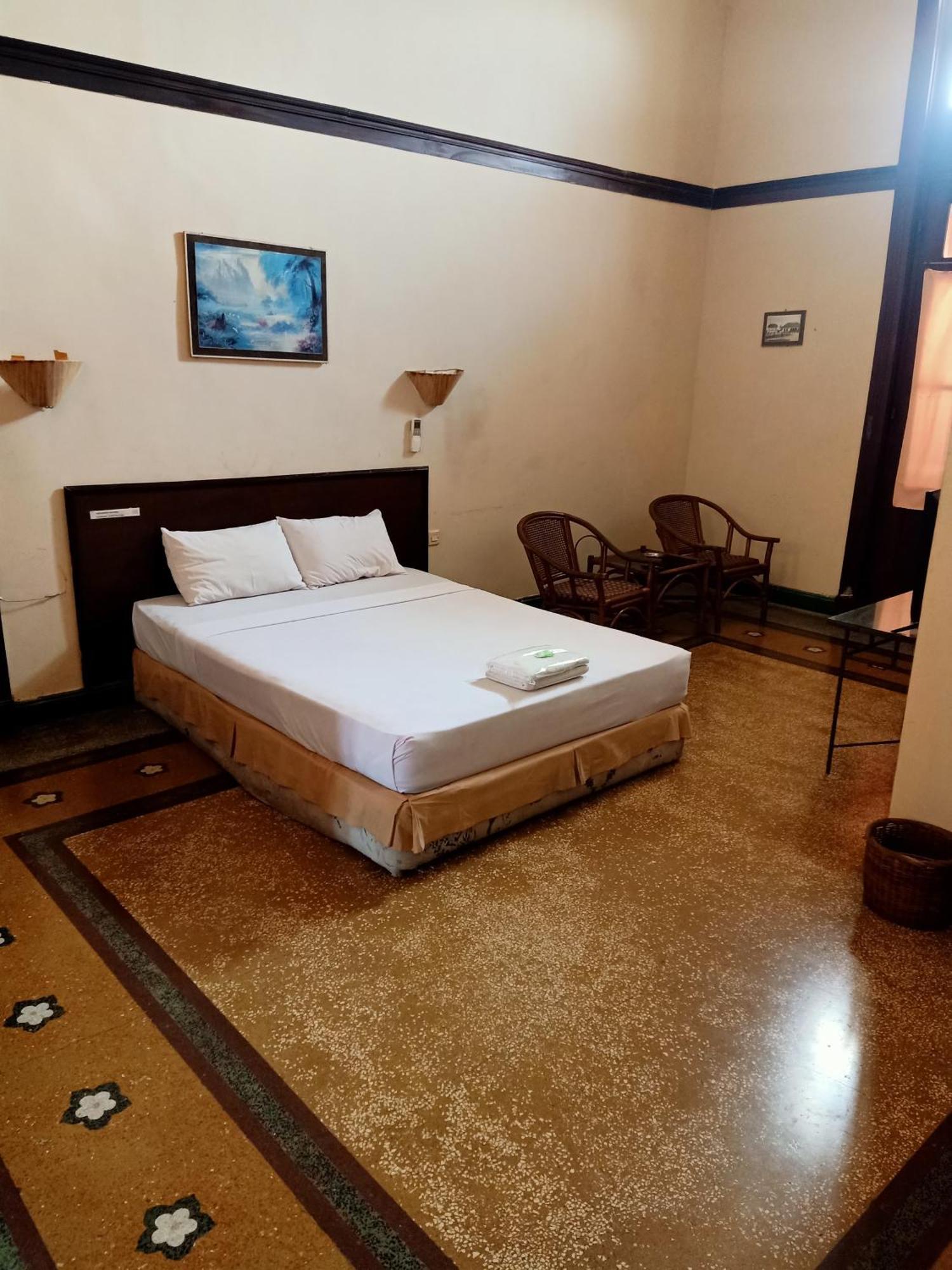 Hotel Niagara Лаванг Экстерьер фото